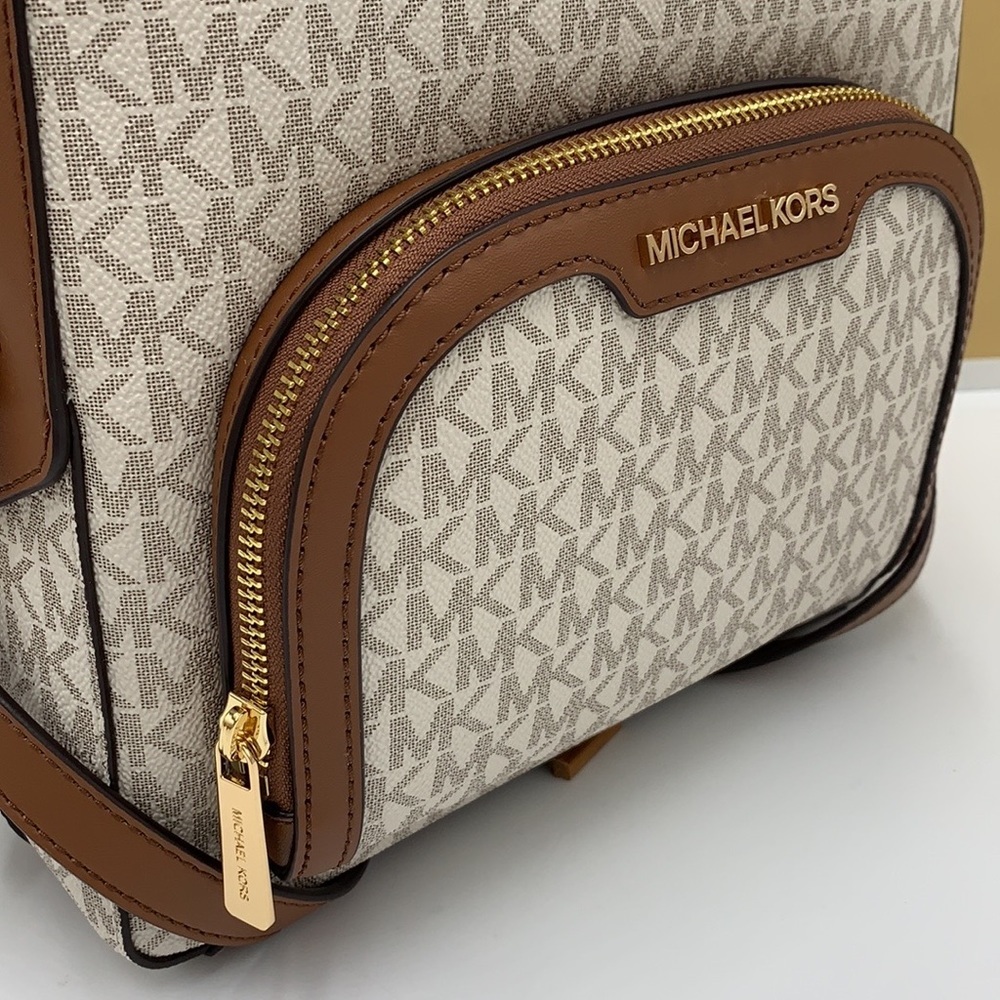 MICHAEL KORS JAYCEE MEDIUM BACKPACK VANILLA SIGNATURE COLOR NWT - Picture 4 of 16
